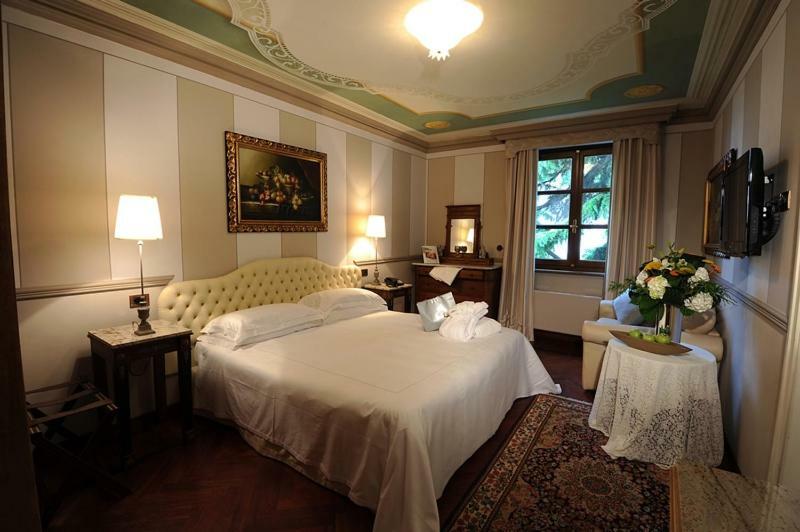 Hotel Villa Beccaris Monforte D'Alba Eksteriør billede